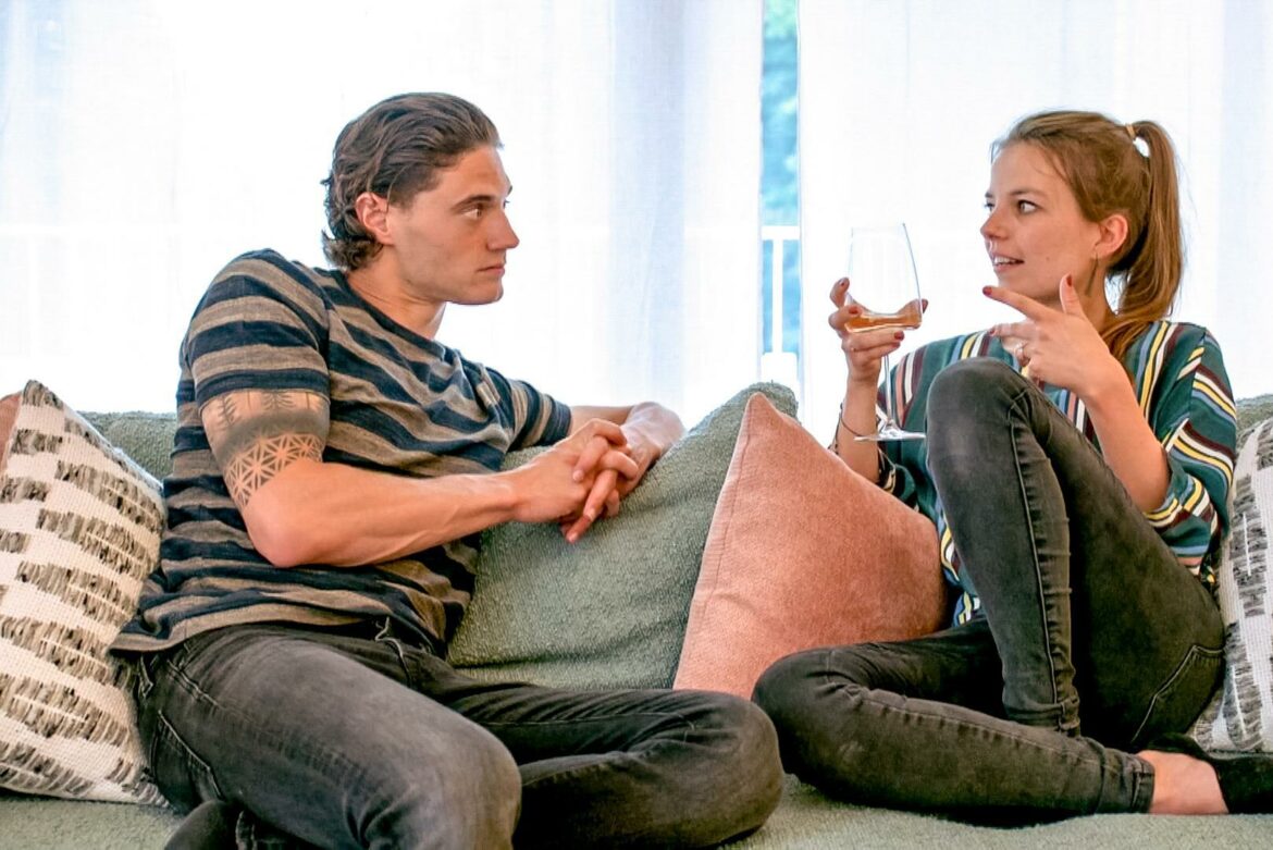 Christiaan et Jana vont encore plus loin dans "Blind Married", mais un nouveau problème surgit : "Cela me frustre" 