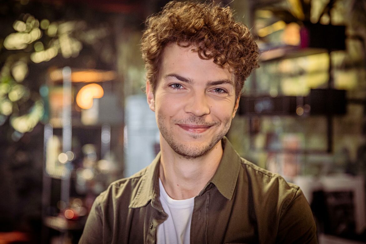 Il était là depuis le premier jour, mais maintenant, Oscar Willems le dit dans "Lisa": "Ce qu'un personnage peut souffrir" 