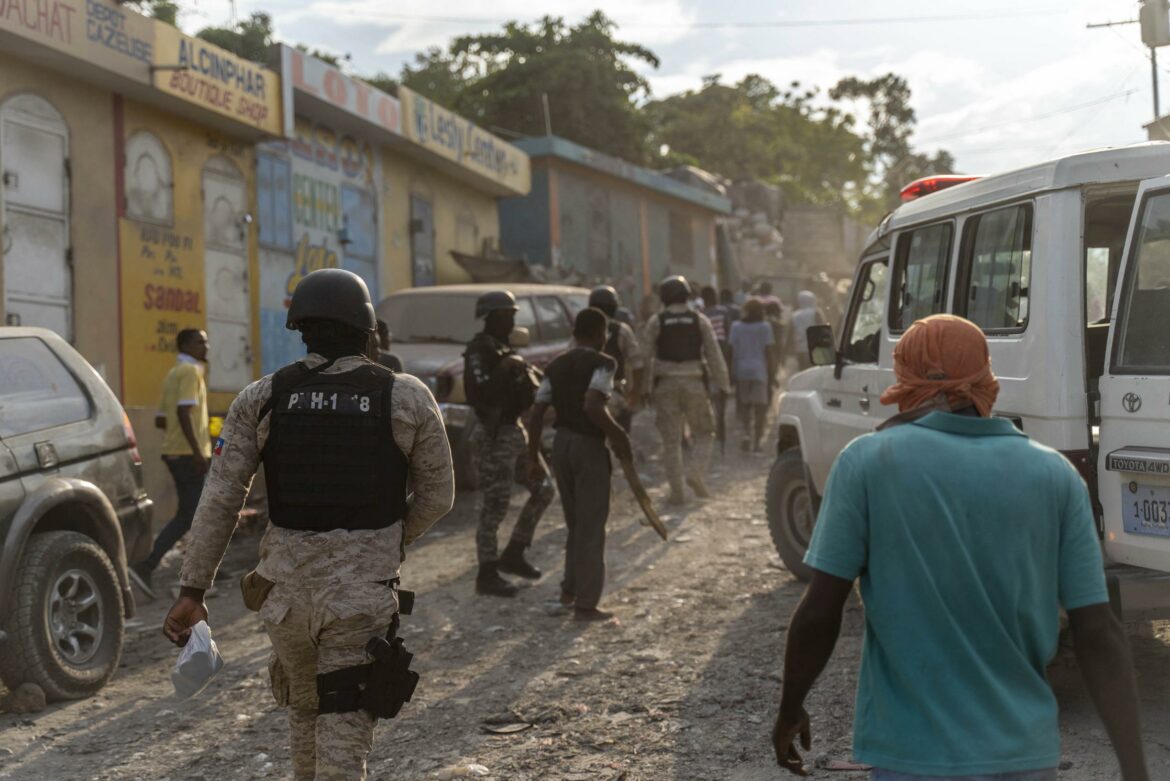 Un gang tue au moins 12 villageois lors d'un raid en Haïti 