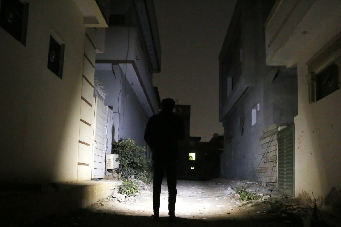 Le Pakistan a de nouveau l'électricité après 24 heures 