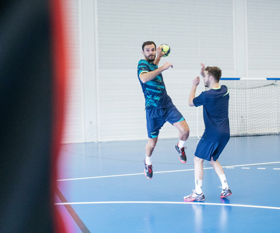 Comment Appelle-T-On Les Gens Qui Font Du Handball Comment Appelle-T-On Les Gens Qui Font Du Handball