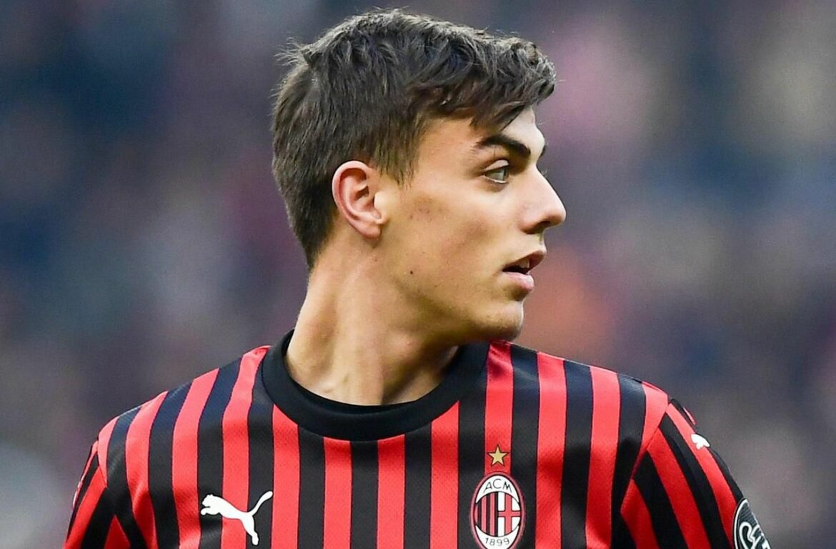 Où Joue Le Fils De Maldini